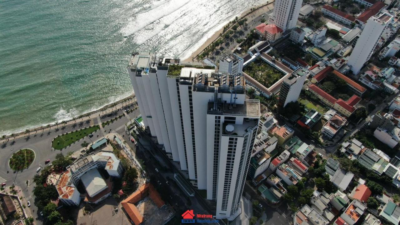 Ferienwohnung Scenia Bay Oceanfront By Housing Nha Trang Exterior foto