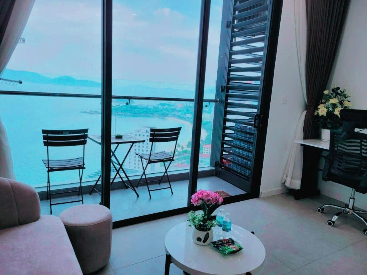 Ferienwohnung Scenia Bay Oceanfront By Housing Nha Trang Exterior foto
