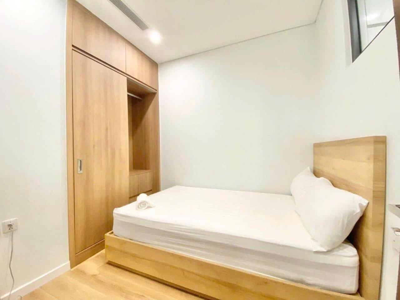 Ferienwohnung Scenia Bay Oceanfront By Housing Nha Trang Exterior foto