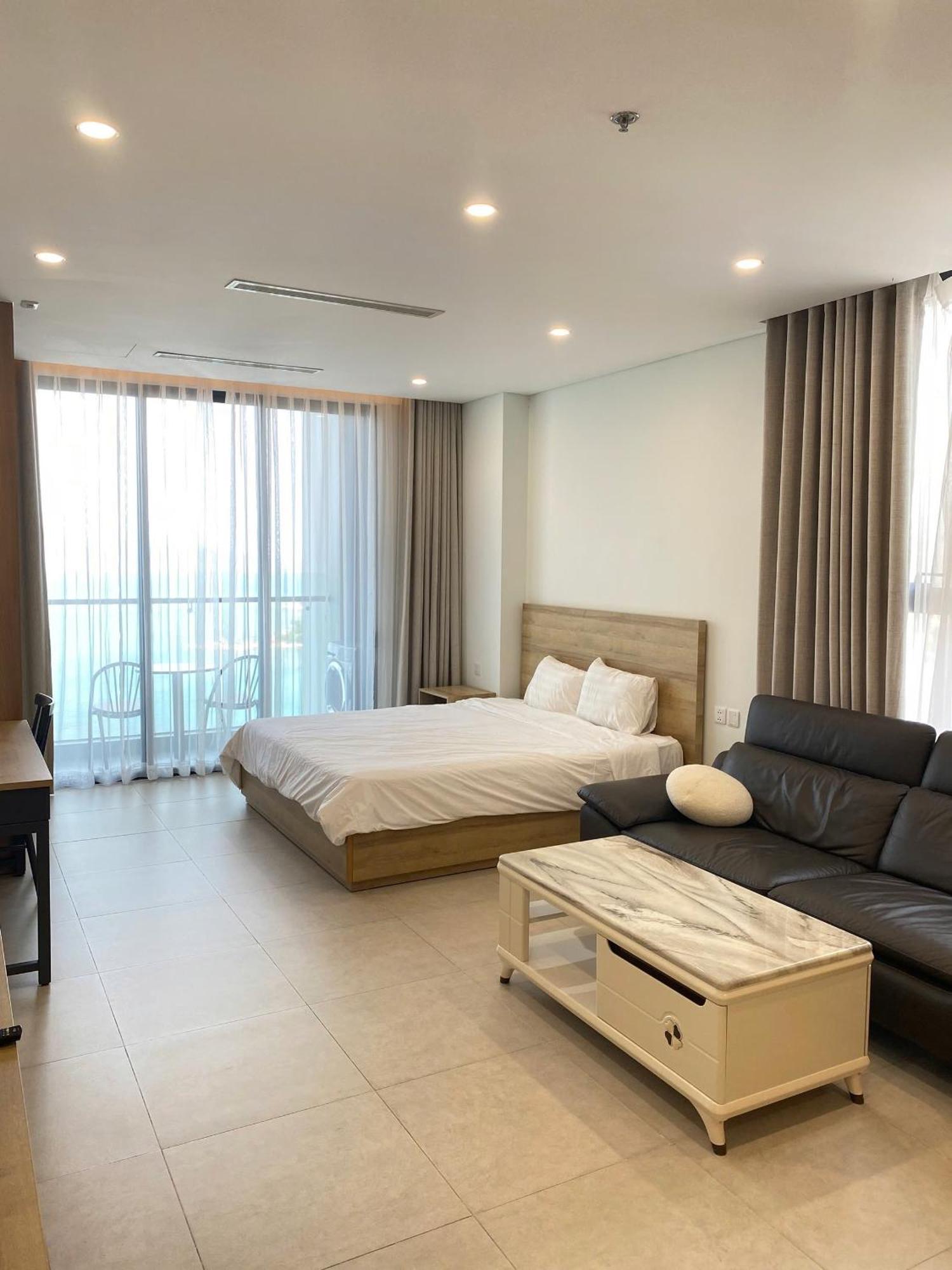 Ferienwohnung Scenia Bay Oceanfront By Housing Nha Trang Exterior foto